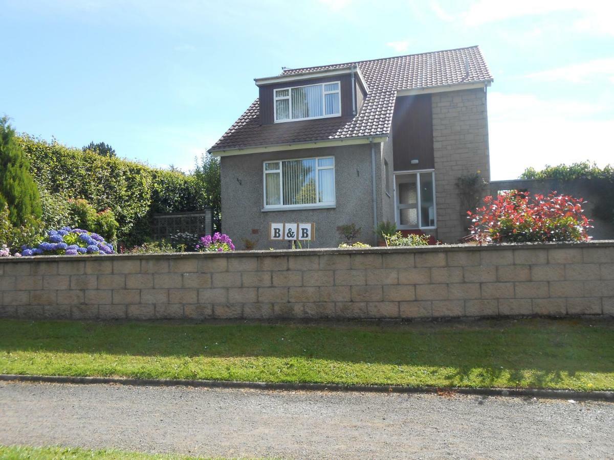 Rose Villa Bed And Breakfast Forfar Eksteriør billede