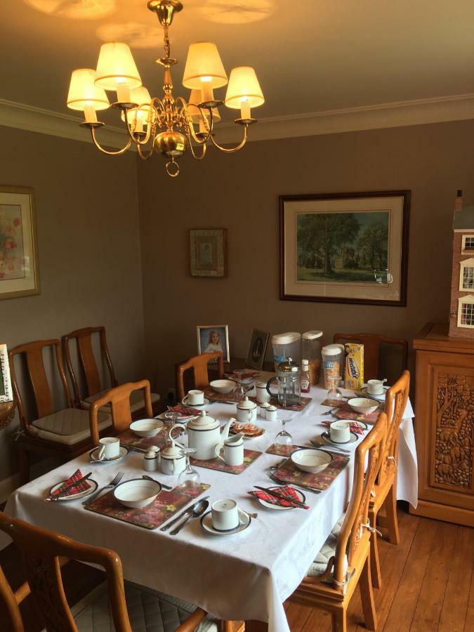 Rose Villa Bed And Breakfast Forfar Eksteriør billede